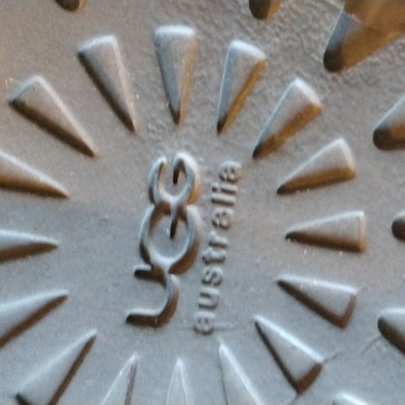 UGG BOOTS ALTAS - Picture 8 of 9